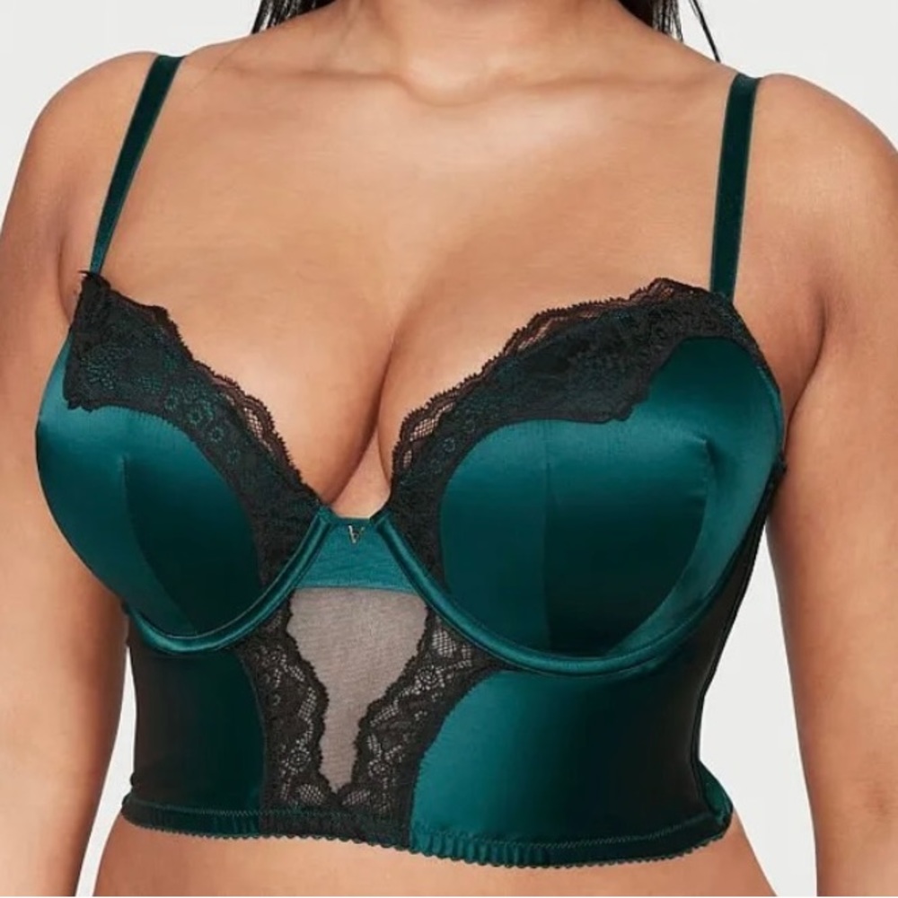 “Very Sexy” Push-Up Corset Bra